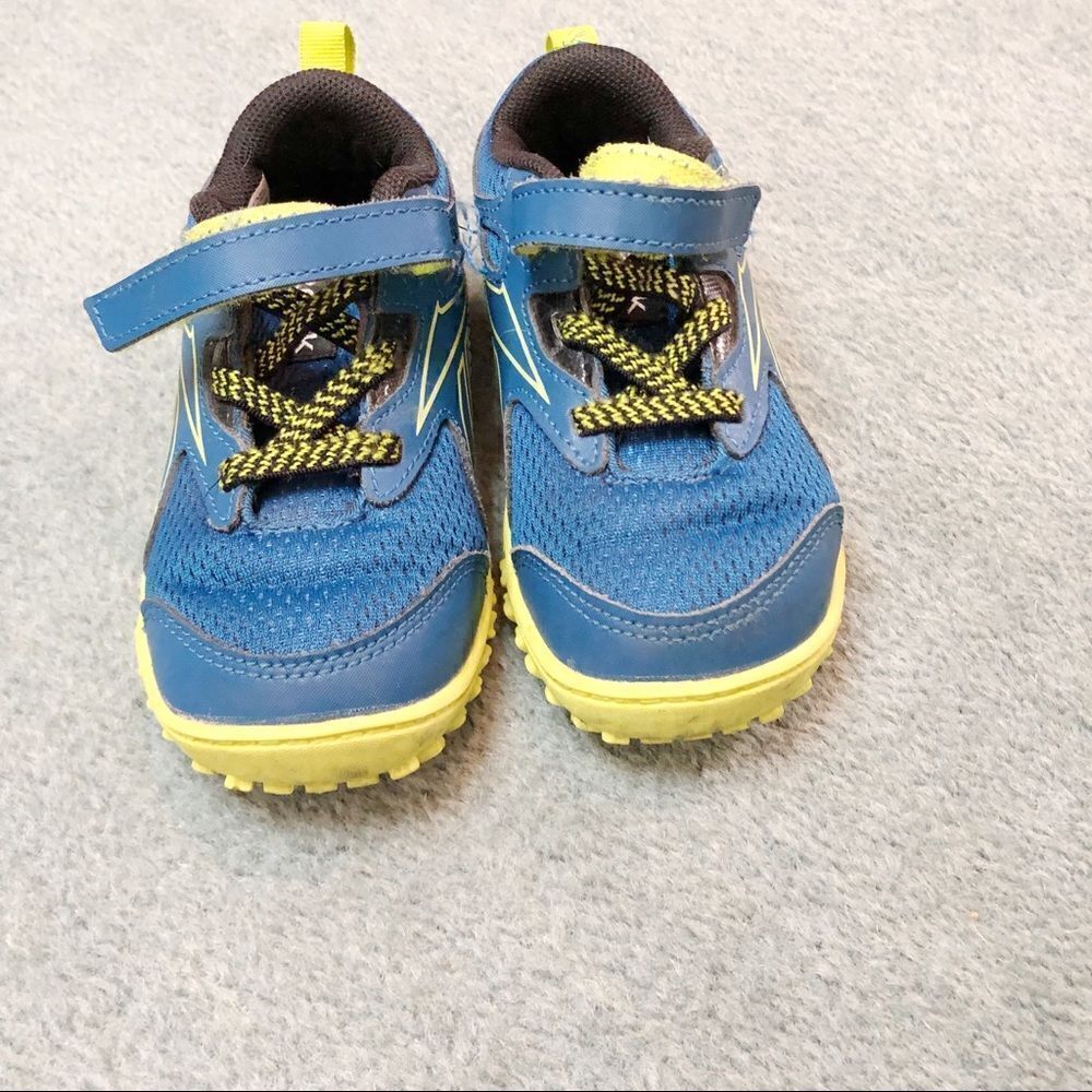 Reebok peek n fit toddler blue shoes